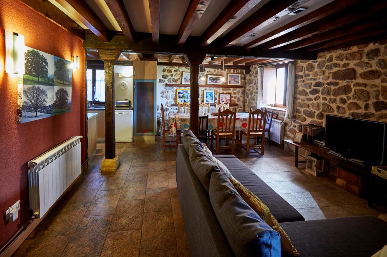 Sendero Del Saja-Besaya Guest House Cobejo Exterior photo